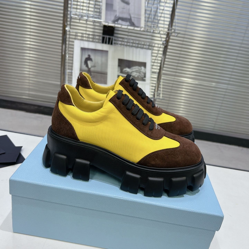 Pra*a casual shoes